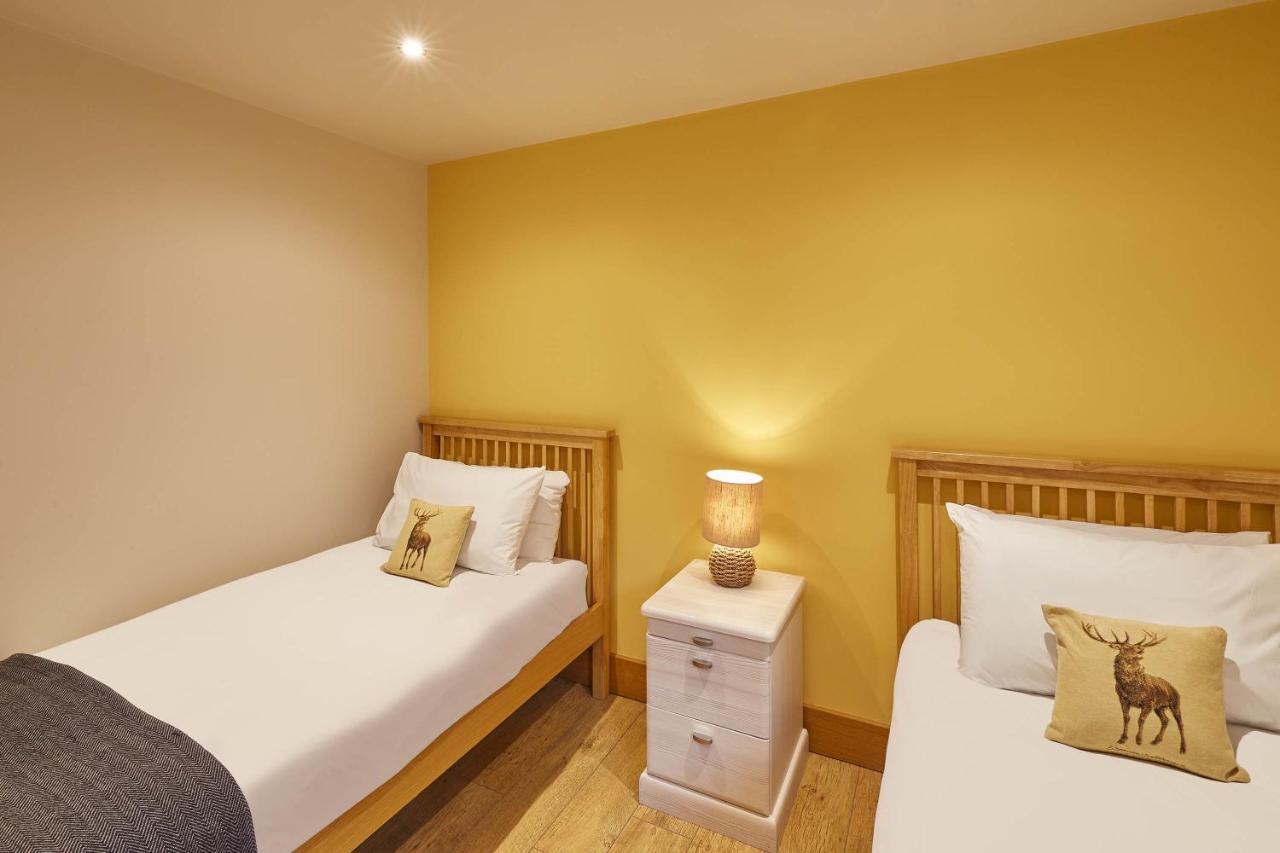 Host & Stay - Simon Howe Lodge ويتبي المظهر الخارجي الصورة